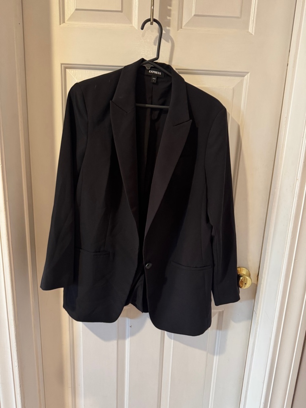 Express Men's Black Single-Button Blazer with Notch Lapels